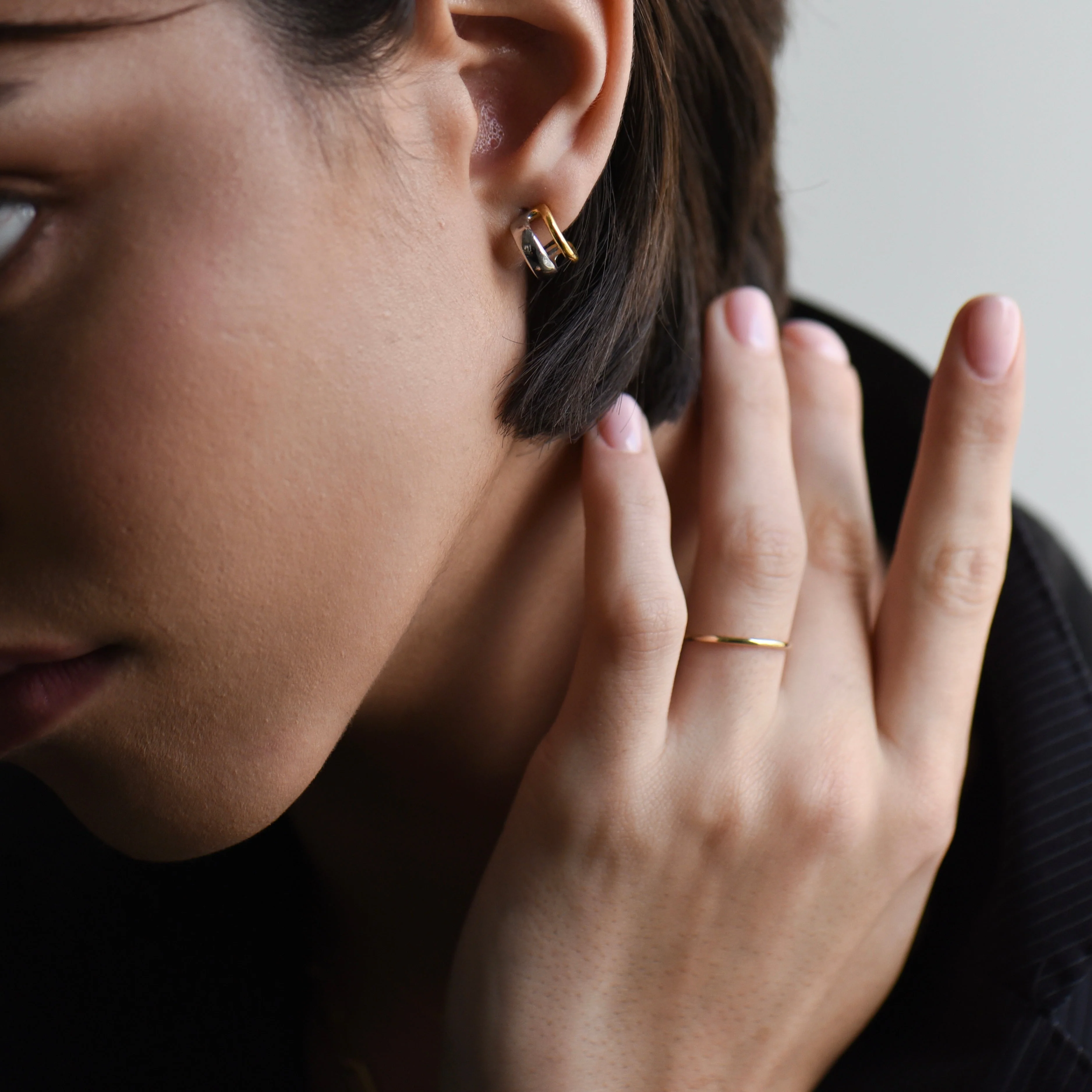 10K Gold Ginny Thin Band Ring - Image 3