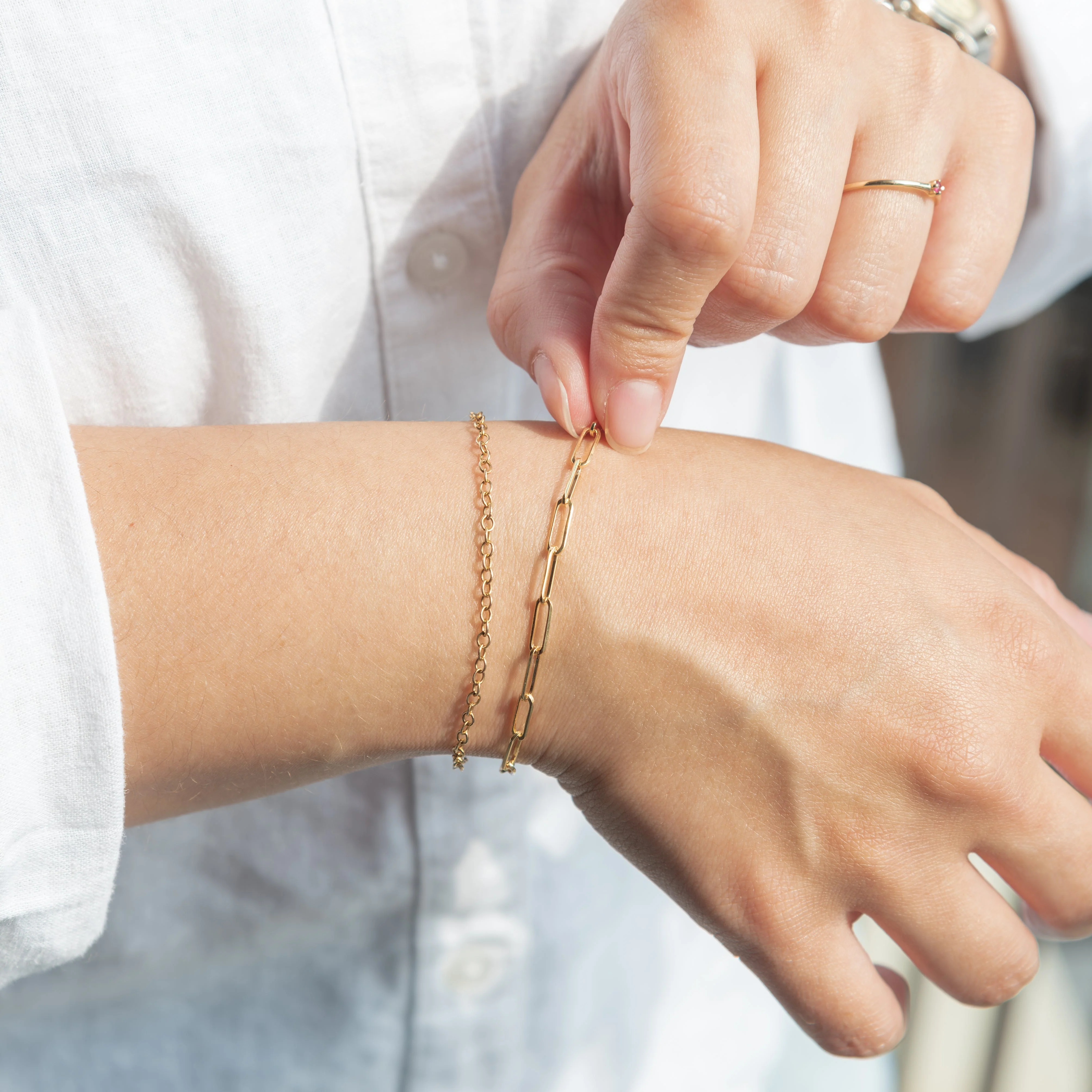 10K Gold Large Paperclip Bracelet - Image 3
