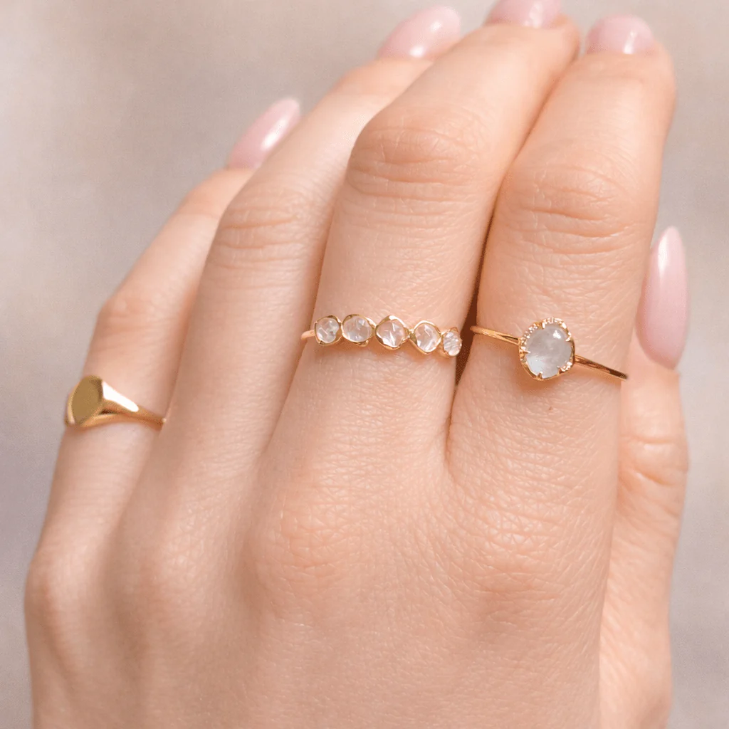 10K Gold Yasi Blue Aquamarine Cabochon Ring - Image 2