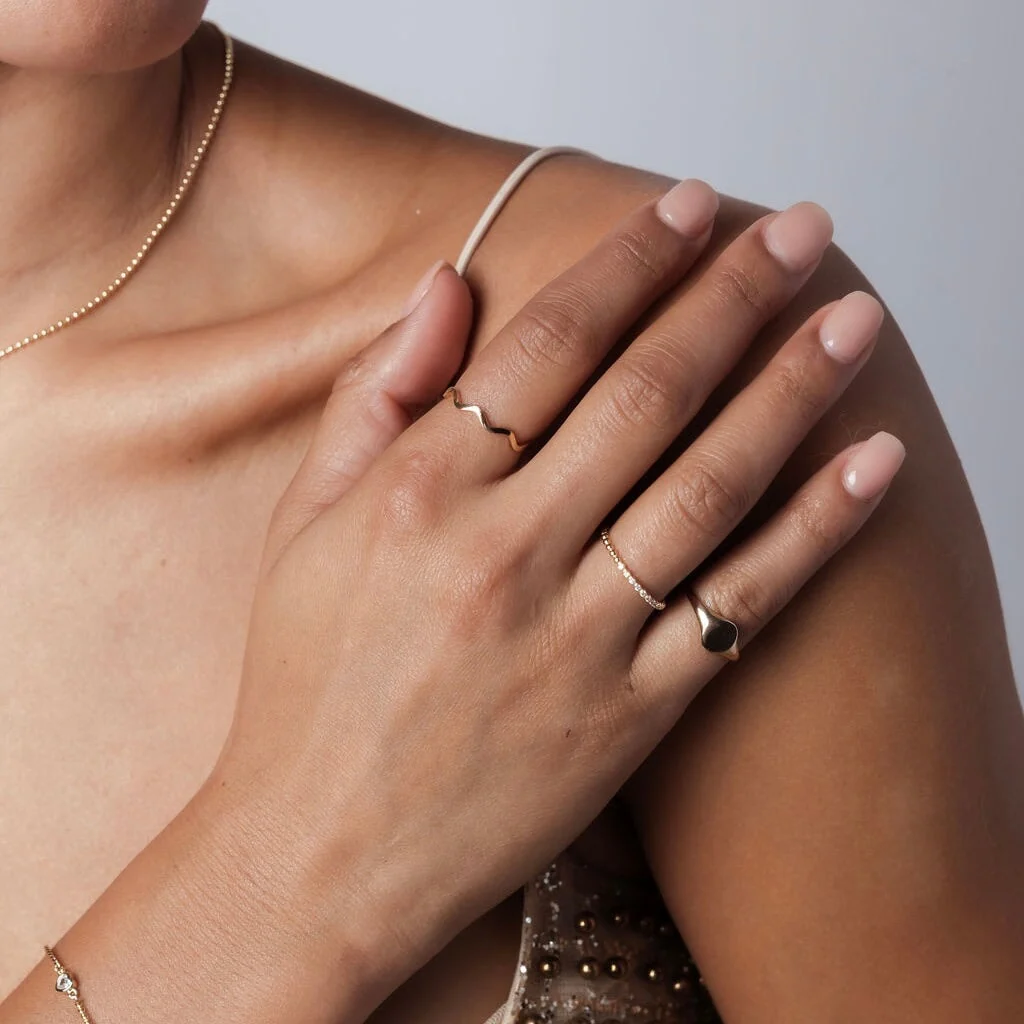 14K Gold Wavy Ring - Image 3