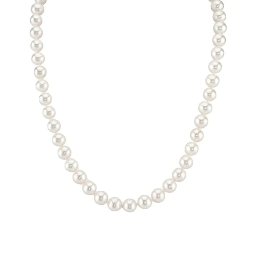 Classic Pearl Necklace