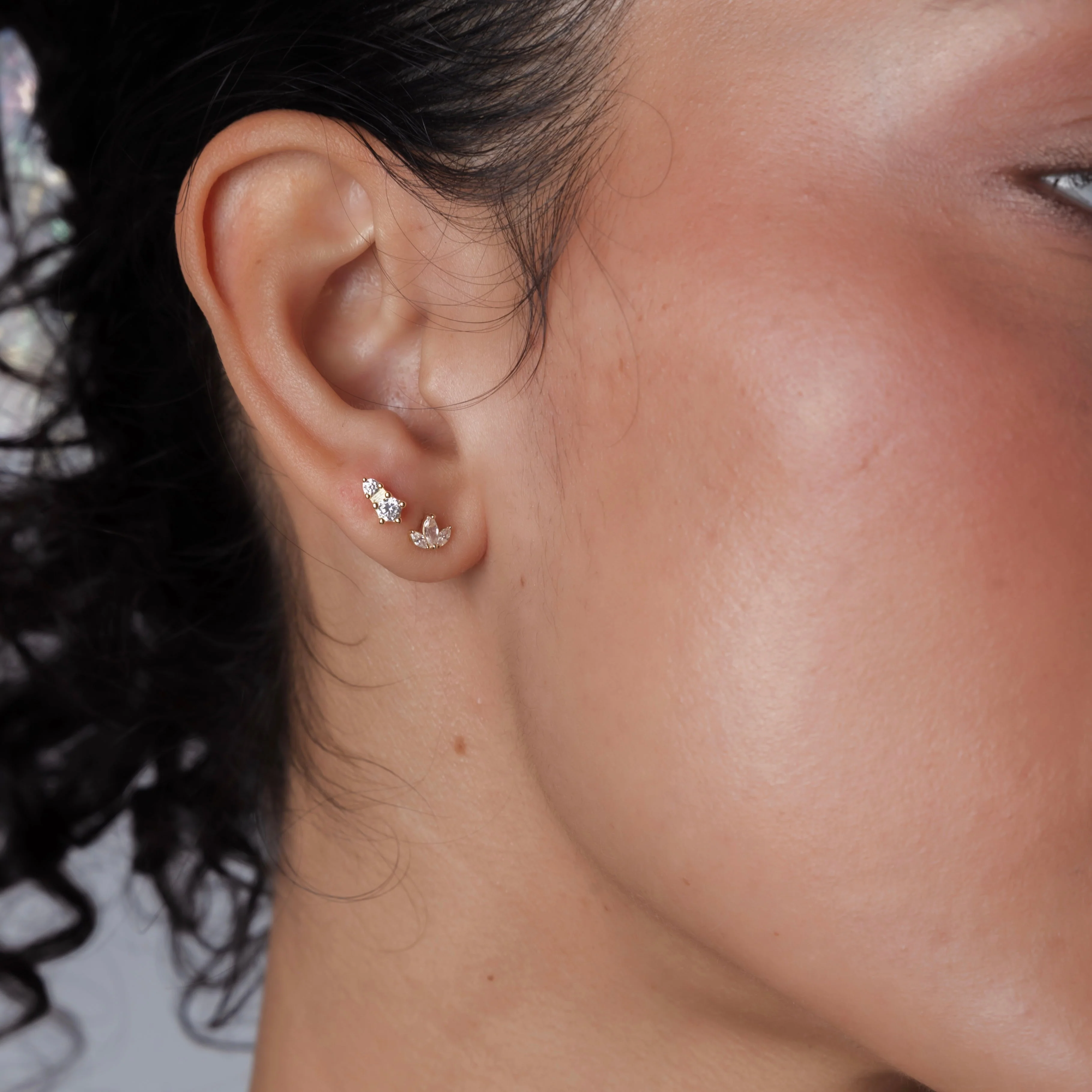 Cluster Flat Back Single Stud Earring - Image 2