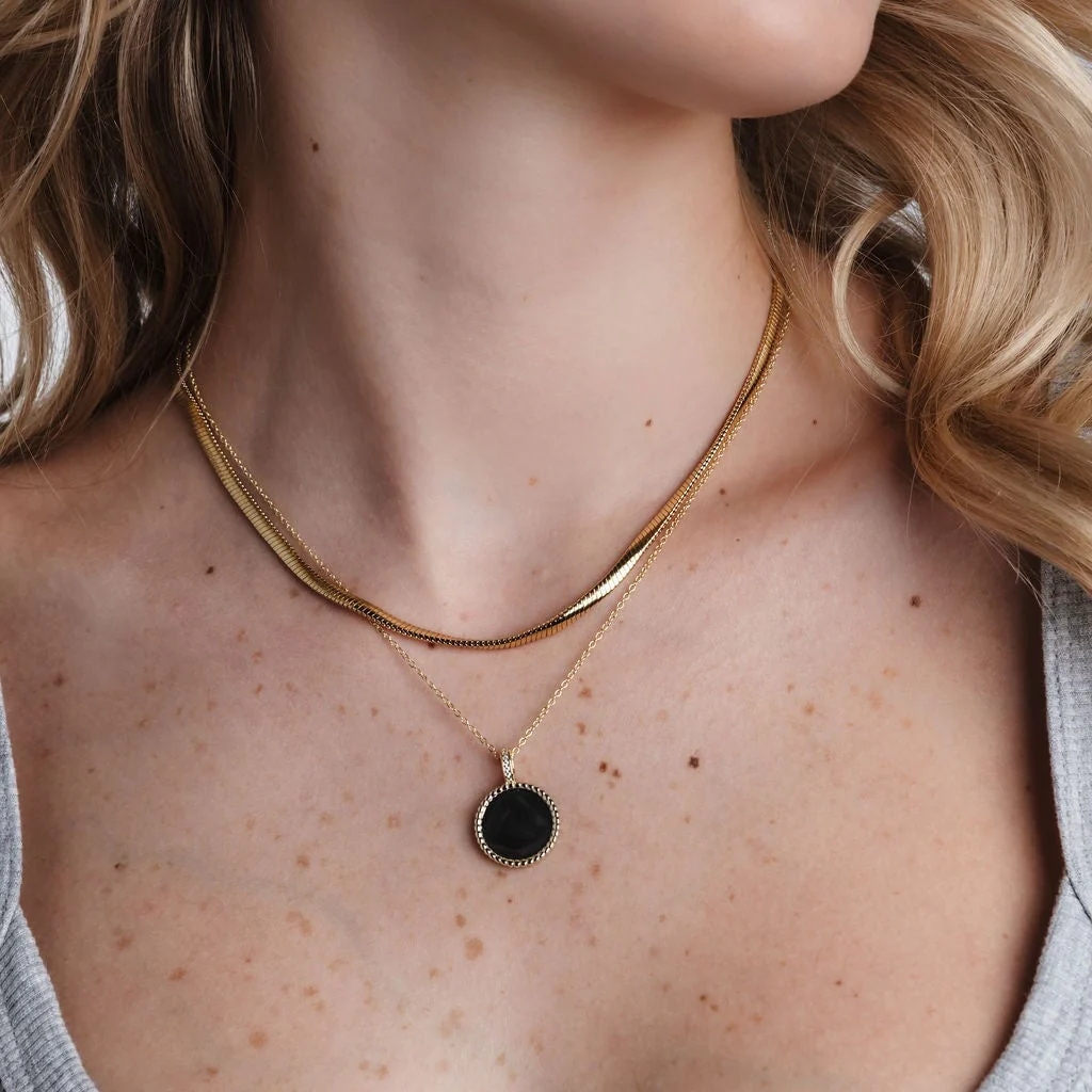 Engravable Medallion Necklace - Image 6