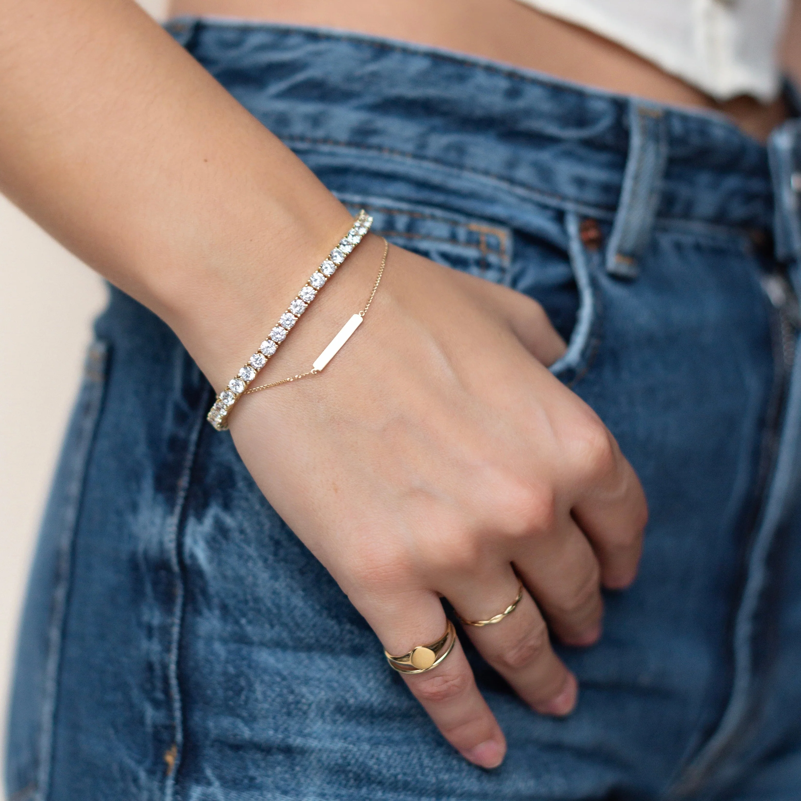 14k Gold Mimi Tiny Bar Bracelet - Image 4