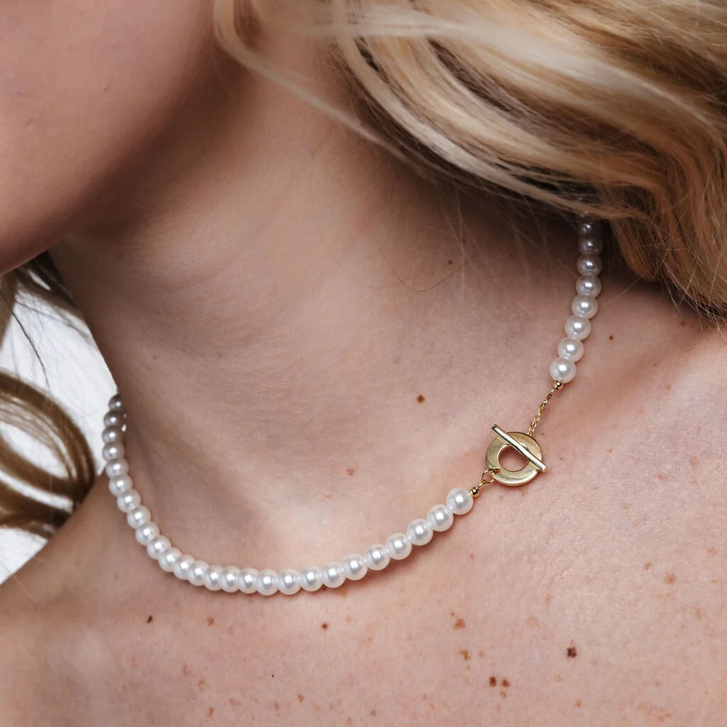 Pearl Necklace with Toggle Clasp - Image 3
