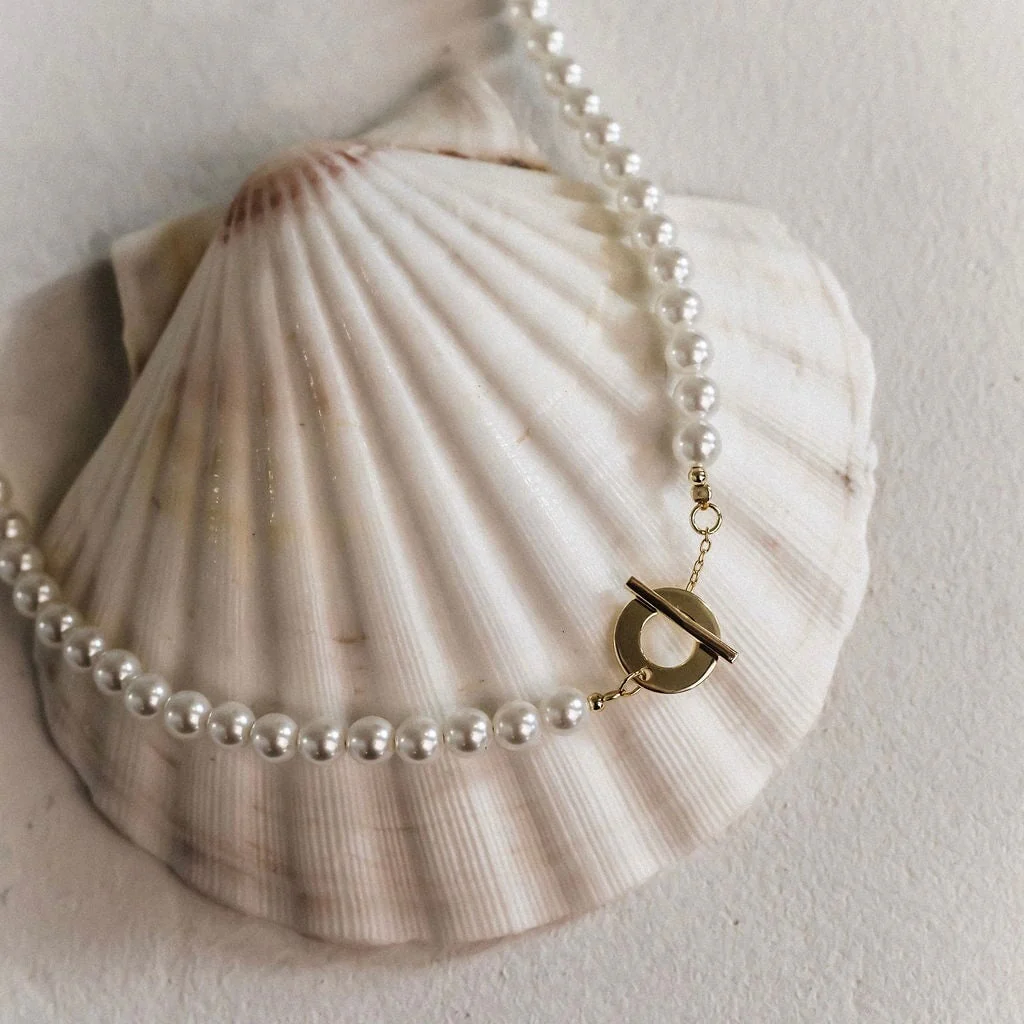 Pearl Necklace with Toggle Clasp - Image 7