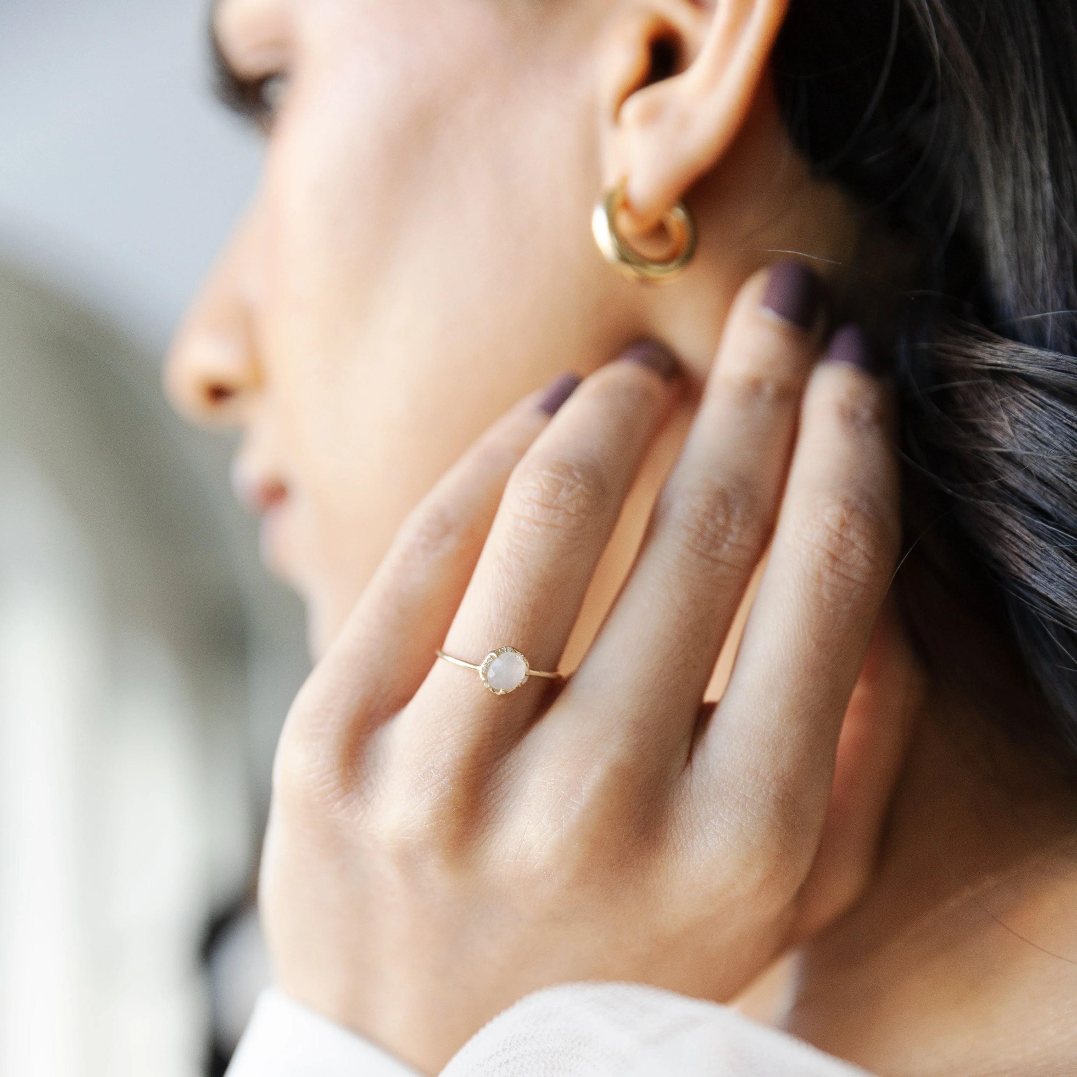 10K Gold Yasi Moonstone Ring - Image 4