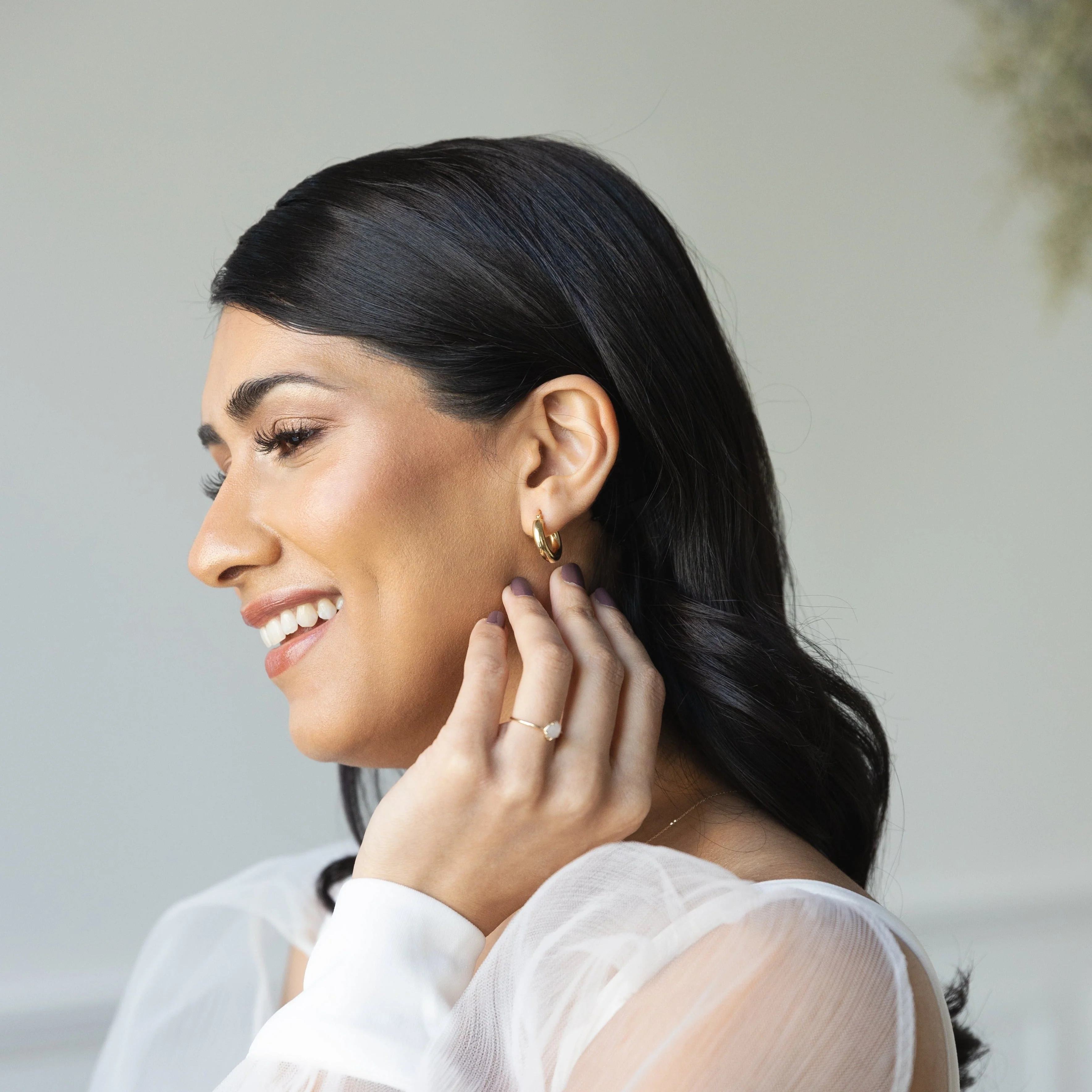 10K Gold Yasi Moonstone Ring - Image 6
